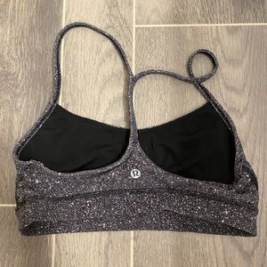 Lululemon size 6 sports bra